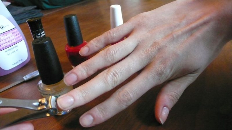 Illustration for article titled You Too Can Have Kick-Ass Nails Like Rihanna